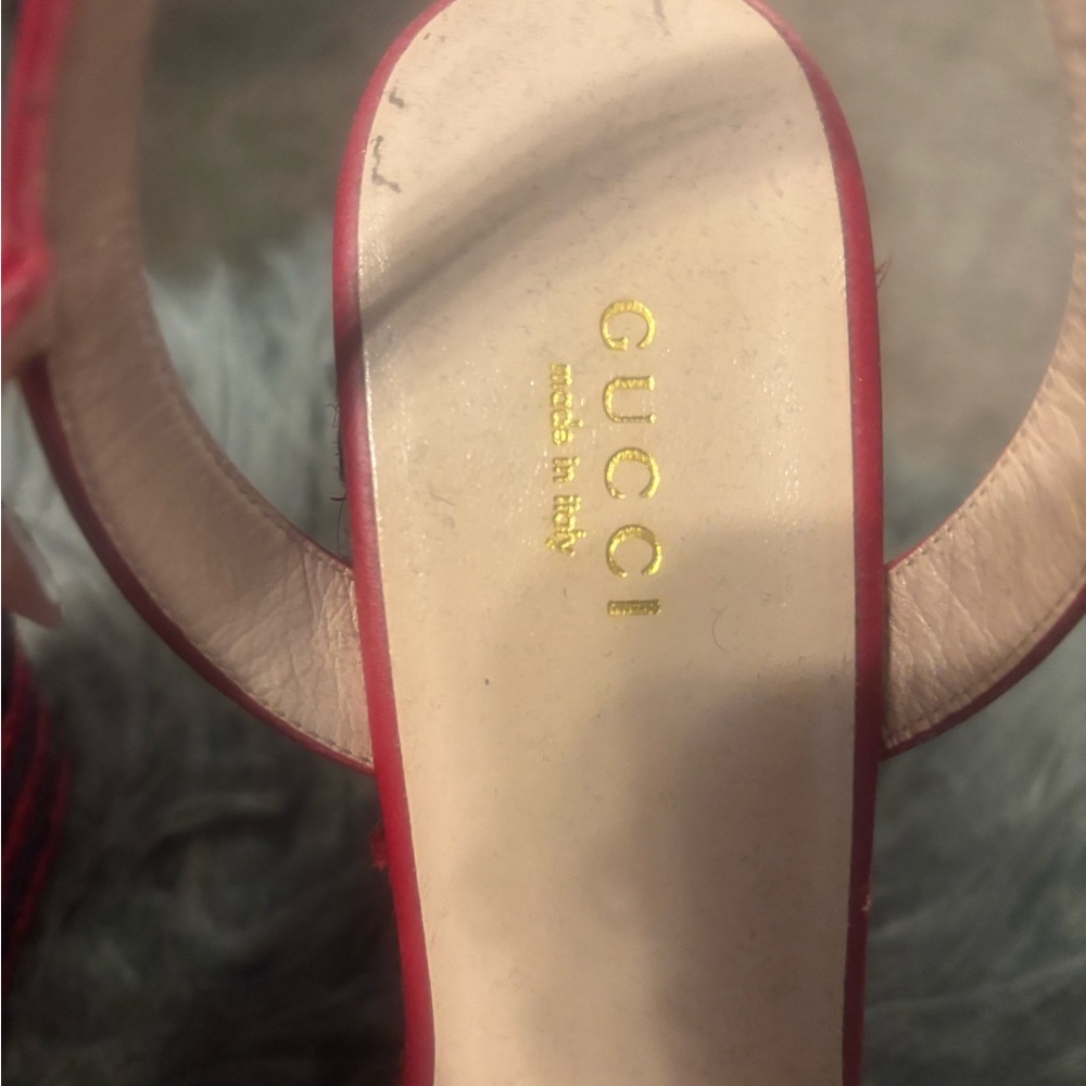 Red Gucci is wedges - Picture 4 of 5
